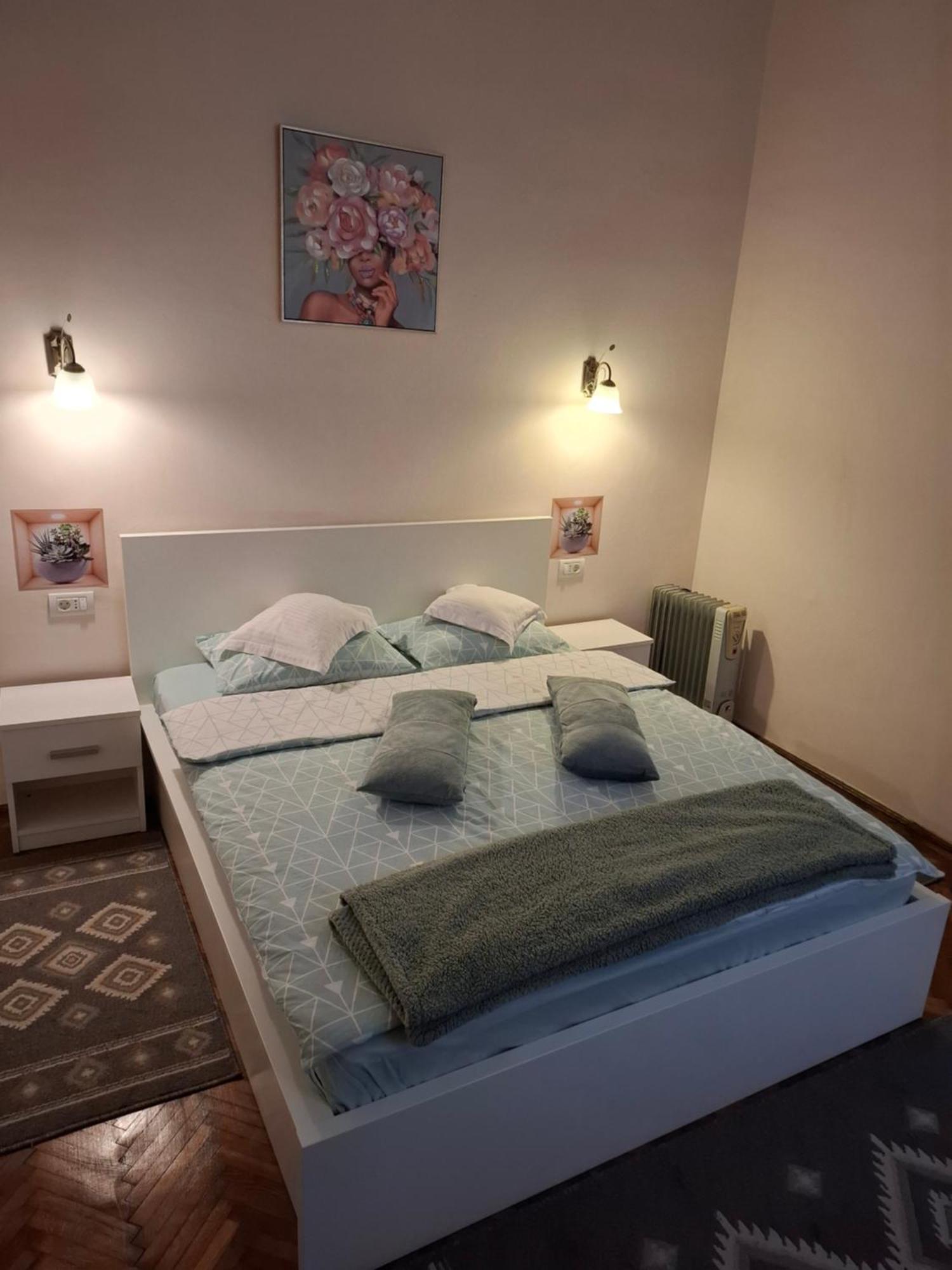 Darris Apartament Ultracentral Орадя Екстер'єр фото